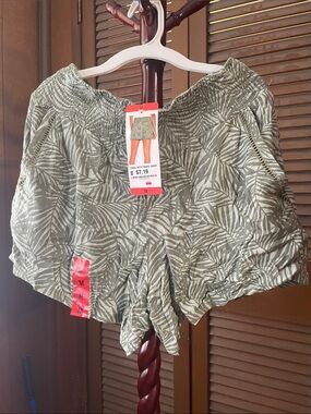 Three Dots Olive Green Palm-Print Relaxed Shorts( size: m)